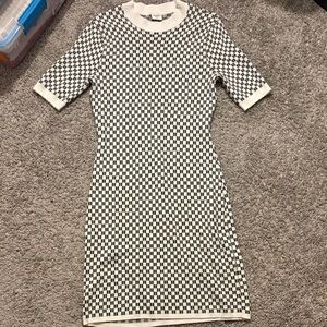 Abercrombie & Fitch Black and White Checkered Midi Dress
